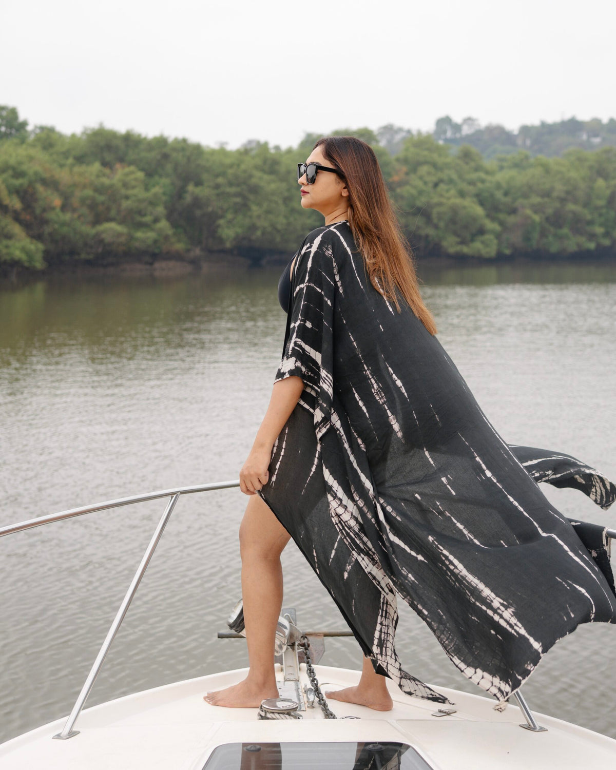 Chaaya – Black Shibori Cover-Up