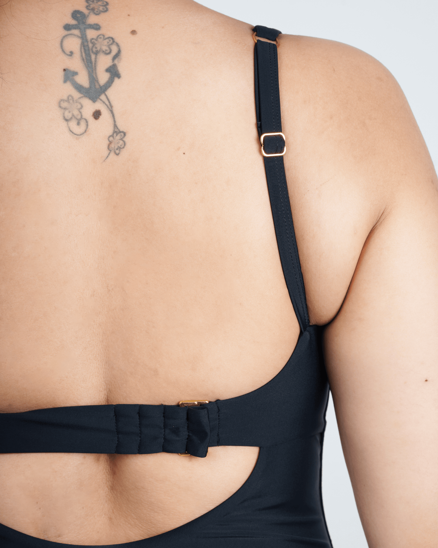 Sampoorna [Black] - 2