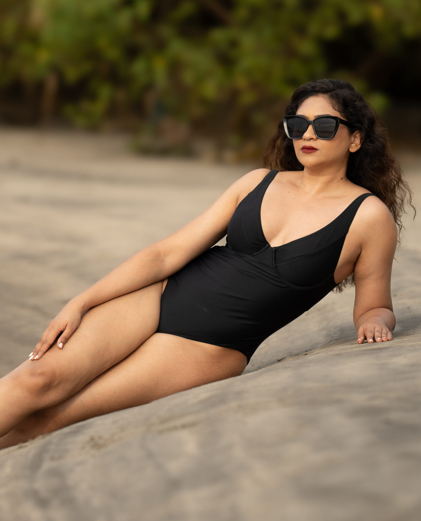 Sampoorna - Black - Product Image